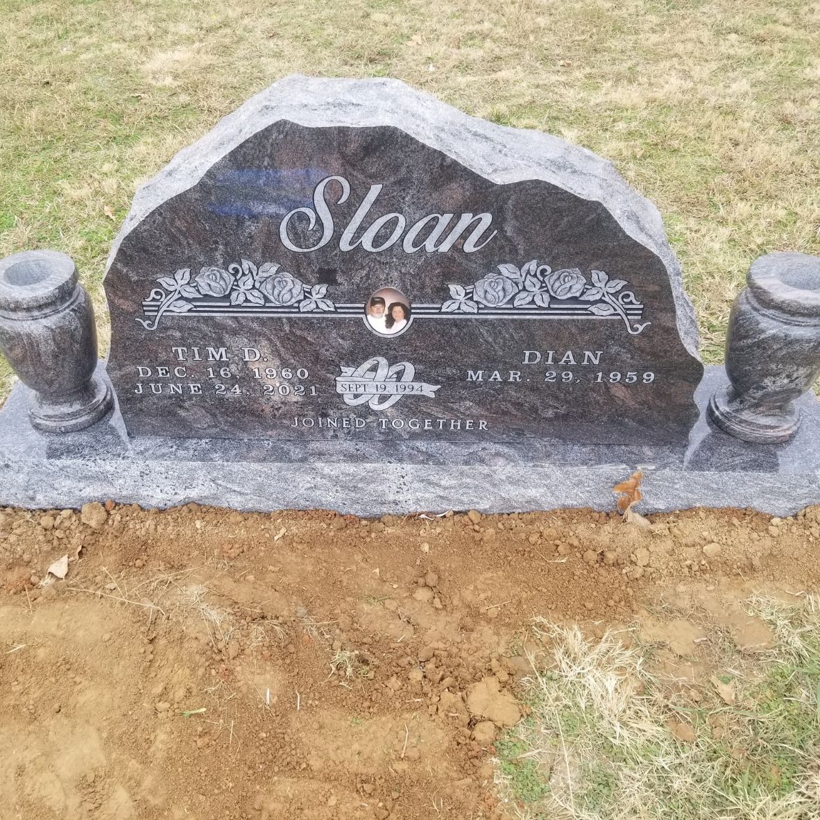 Emerson Monument Company The Cascading Boulder Memorial in Paradisio Granite Double Cemetery Memorial